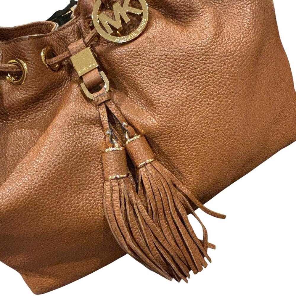 Michael Kors Camden Luggage Brown Drawstring Hobo Bag Fringe Tassel Gold NWOT - Picture 3 of 15